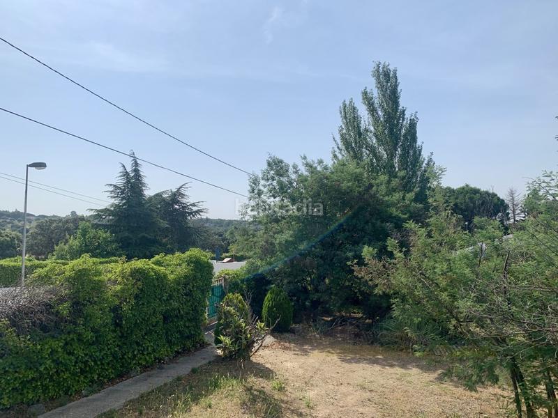 Foto 1532c3c3-19f2-4d02-91a6-83a484eea8dc. Chalet with parking in Colmenarejo