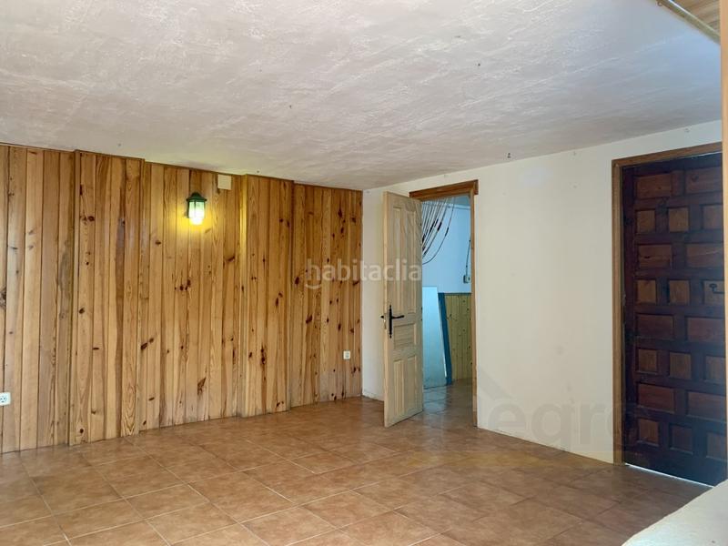 Foto 7be46a38-d3e9-4a4d-92de-4756fa2d2525. Chalet with parking in Colmenarejo