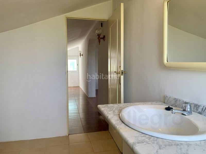 Foto 86e024a8-5f67-494e-8c78-057c24664883. Chalet with parking in Colmenarejo