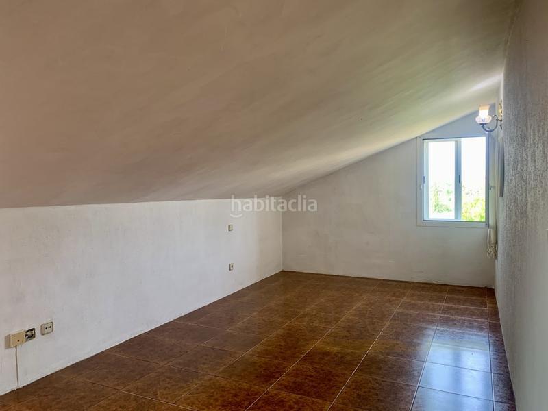 Foto b24e6cce-7015-4c72-82da-02989ad5621a. Chalet with parking in Colmenarejo