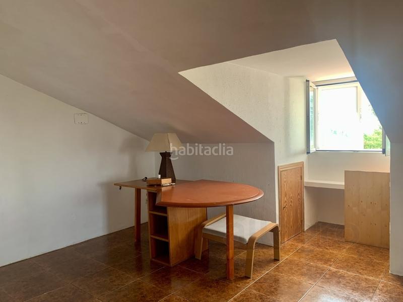 Foto cf593cdc-8b5b-4402-9dce-e8734e1d3cfc. Chalet with parking in Colmenarejo