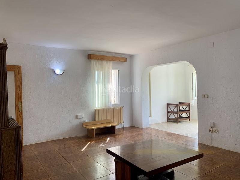 Foto e22fe2bc-01f9-43c8-8928-4acc5a5a2012. Chalet with parking in Colmenarejo