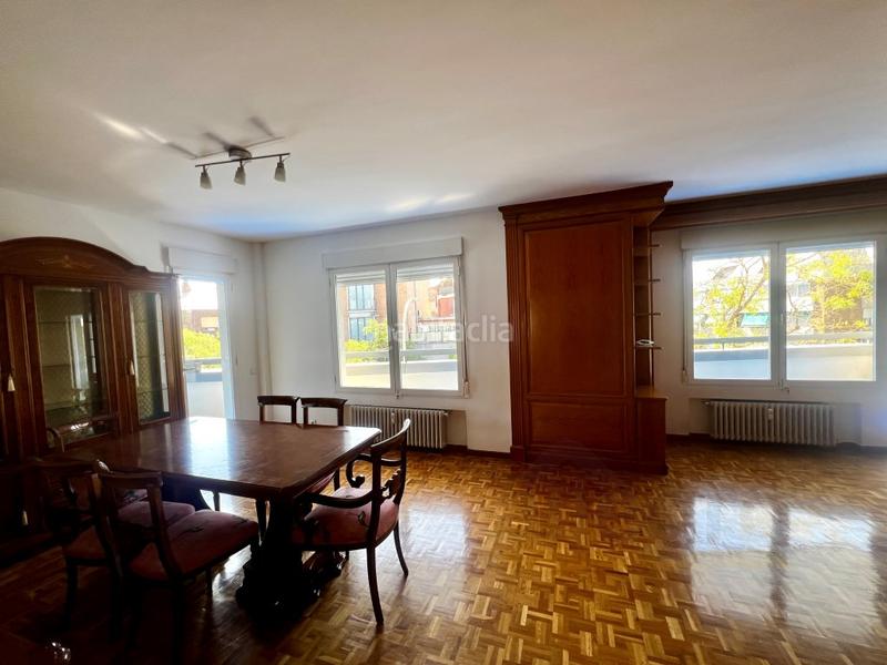 Foto d1309c29-8f2e-42bc-b937-38150fcca162. Etagenwohnung mit parking in Castilla Madrid