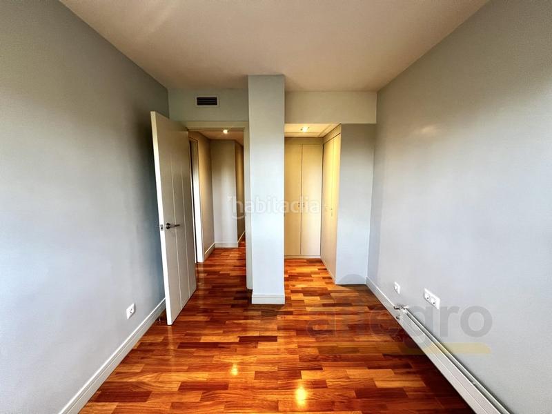 Foto 6df62925-fd88-458e-9c93-3e3eeec66421. Rent flat in calle hiedra 182 in el soto de La Moraleja La Moraleja