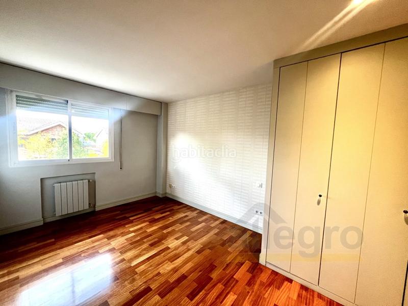 Foto b0100b9e-7767-4a72-95c6-af0e821d7795. Rent flat in calle hiedra 182 in el soto de La Moraleja La Moraleja