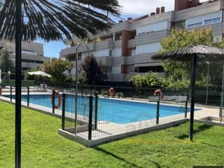 Lloguer Pis  Calle hiedra 182. Piso para entrara vivir en urbanización privada con trastero y g