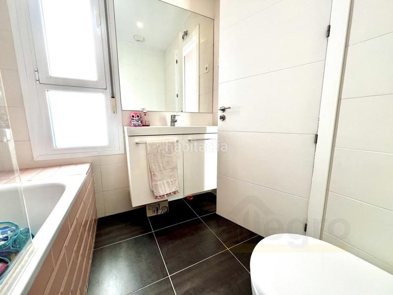 Foto 4cd45650-01c8-437c-ab40-86cab30c648d. Casa a schiera con parcheggio in Los Satélites-Roza Martín Majadahonda