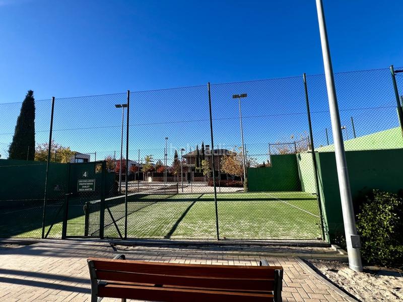 Foto 64c93391-5026-4870-b36a-0fc308708c46. Casa a schiera con parcheggio in Los Satélites-Roza Martín Majadahonda