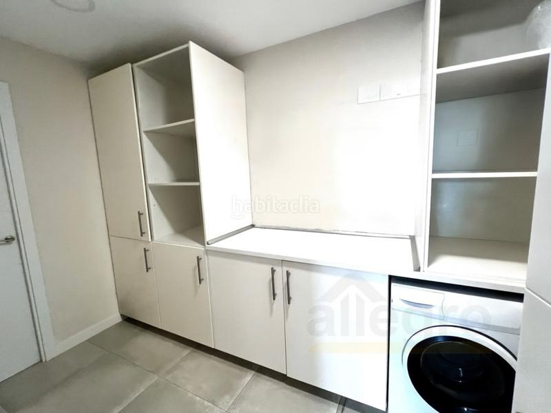 Foto 81ca1de2-63f1-43d4-a1ca-033c2db94bc9. Casa a schiera con parcheggio in Los Satélites-Roza Martín Majadahonda