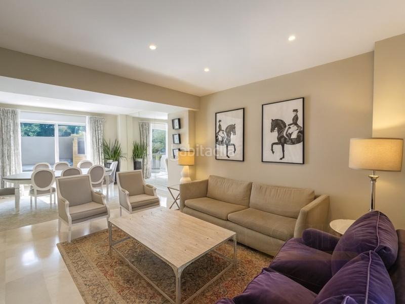 Foto 826bbf2a-8e36-4532-9af2-ab755a9ab33a. Casa a schiera con parcheggio in Los Satélites-Roza Martín Majadahonda