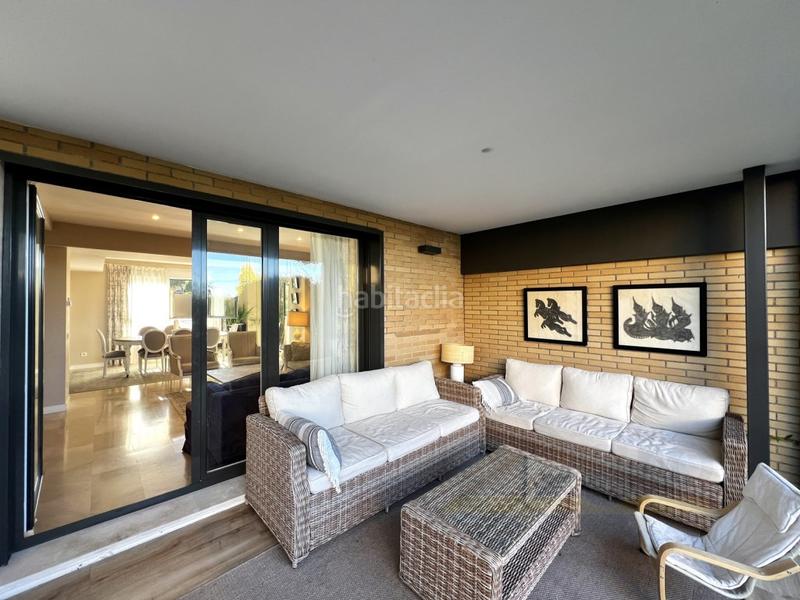 Foto a1eedbe5-7f5a-4316-8182-140d81b59438. Casa a schiera con parcheggio in Los Satélites-Roza Martín Majadahonda