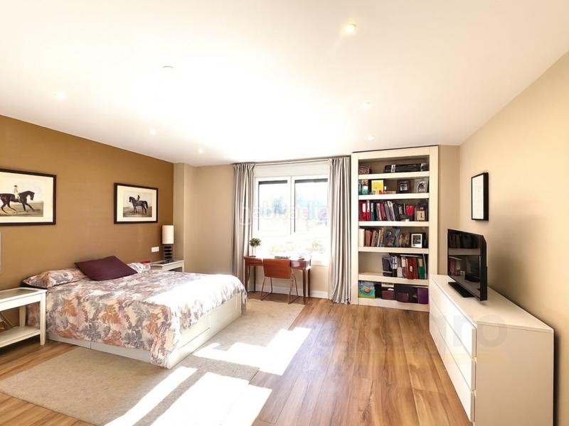 Foto c57376c3-4efb-4e57-acee-765426788303. Casa a schiera con parcheggio in Los Satélites-Roza Martín Majadahonda