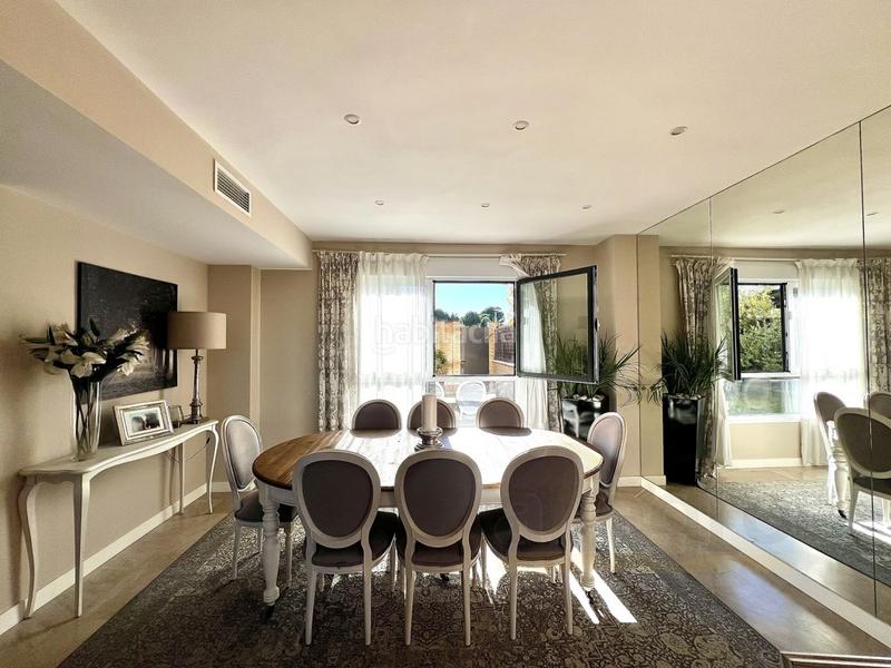 Foto c7afdd51-d95c-4de5-8a1e-4418ff515d84. Casa a schiera con parcheggio in Los Satélites-Roza Martín Majadahonda