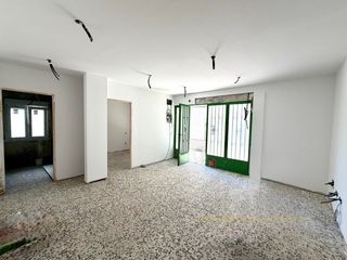 Planta baixa a Villalba Estación. Bajo con parcela y garaje en collado villalba