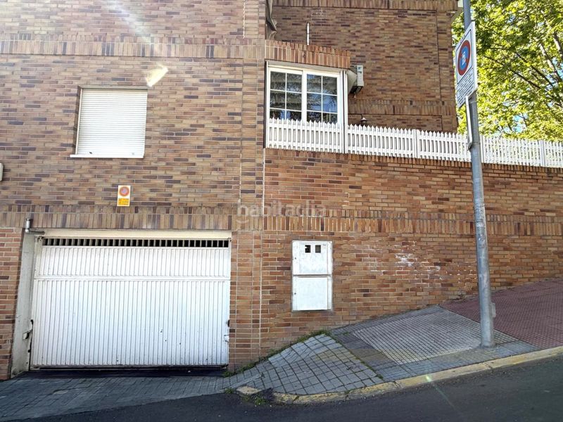 Foto 264ac798-8876-4308-b6e1-d811e7713d77. Doppelhaus mit parking in Carretera del Plantío Majadahonda