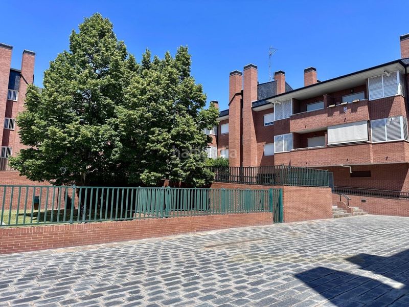 Foto f8fcb328-4b19-40f1-98b0-f0cc49c83b2e. Pis amb aparcament a El Cantizal Rozas de Madrid (Las)