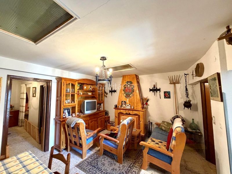 Foto 499d538f-cc4c-4676-b862-435899d1306b. Casa a Espirdo