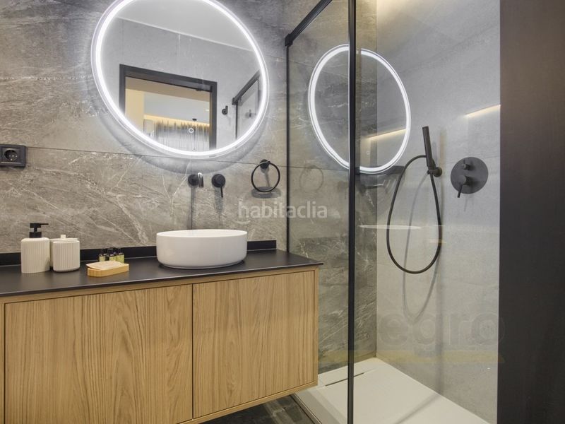 Foto de34ee95-2563-4d4b-b151-4c9800659b22. Local comercial a Palos de Moguer Madrid