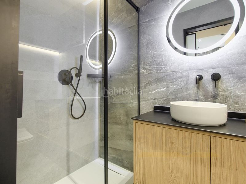 Foto e6b3e87b-0756-4b78-b0c2-dce890637624. Local comercial a Palos de Moguer Madrid
