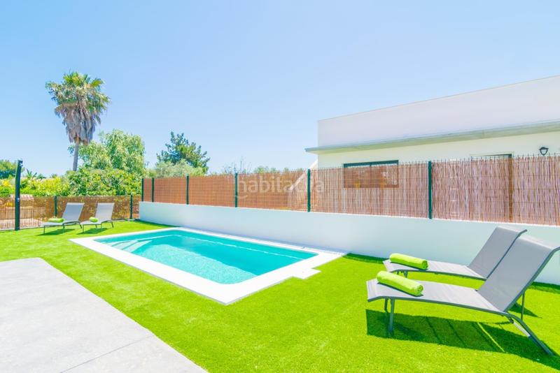 Foto 22ce40f4-64a2-4245-8492-194a3afe6163. Alquiler chalet  en alquiler en playas en Muro