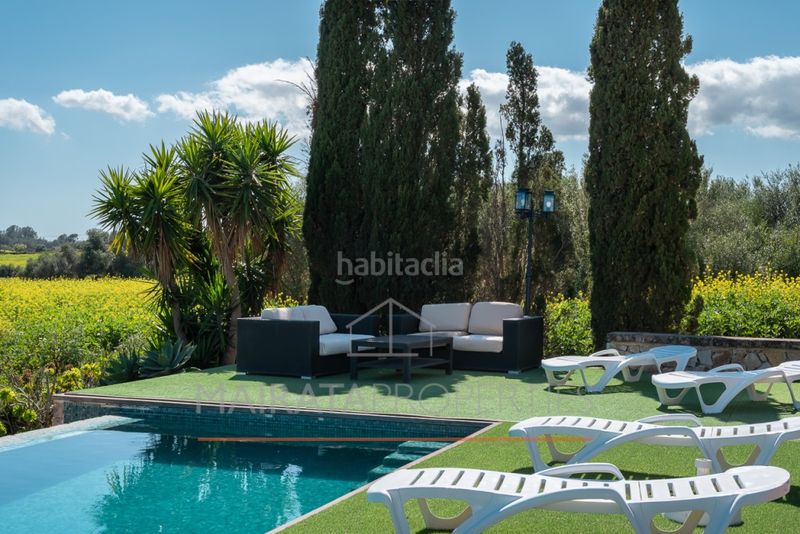 Foto aa3f32b0-a3ae-493d-9d75-490b17c4a9d4. Masia amb aparcament piscina a Felanitx poble Felanitx