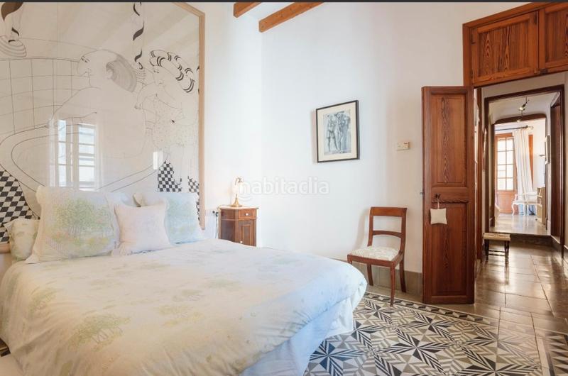 Foto 4fb29037-d38b-4604-bf90-870345d808cf. Masía casa adosada de lujo en el corazón histórico en venta en Pollença