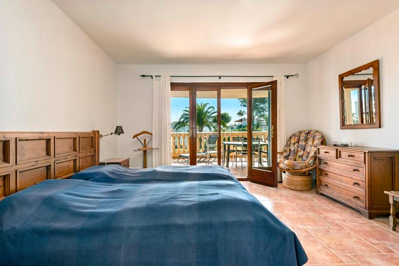 Foto 84d3aa9e-66c4-4e68-982c-d5dd6a2ebc97. Chalet avec chauffage parking piscine dans port d´Alcúdia-platja dálcúdia Alcúdia