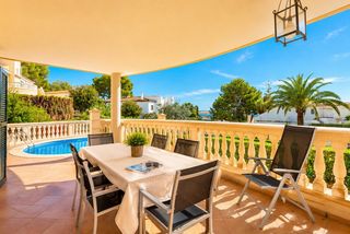 Chalet en Port d´Alcúdia-Platja dÁlcúdia. Chalet unifamiliar con licencia vacacional en venta en alcanada,