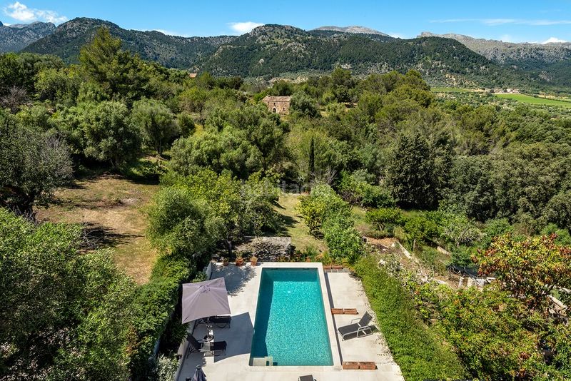 Foto 8f3c82a8-7639-4e6b-a394-67e106d38330. Xalet amb piscina a Campanet