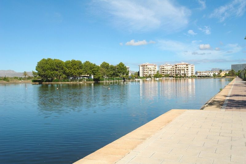 Foto 0ce1d003-491e-42f1-84db-17af052628e1. Xalet amb aparcament a port d´Alcúdia-platja dálcúdia Alcúdia