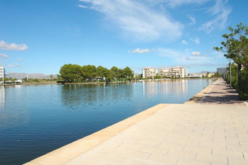 Foto dedd4197-3ac9-4942-99d0-8d5fcc95694b. Xalet amb aparcament a port d´Alcúdia-platja dálcúdia Alcúdia