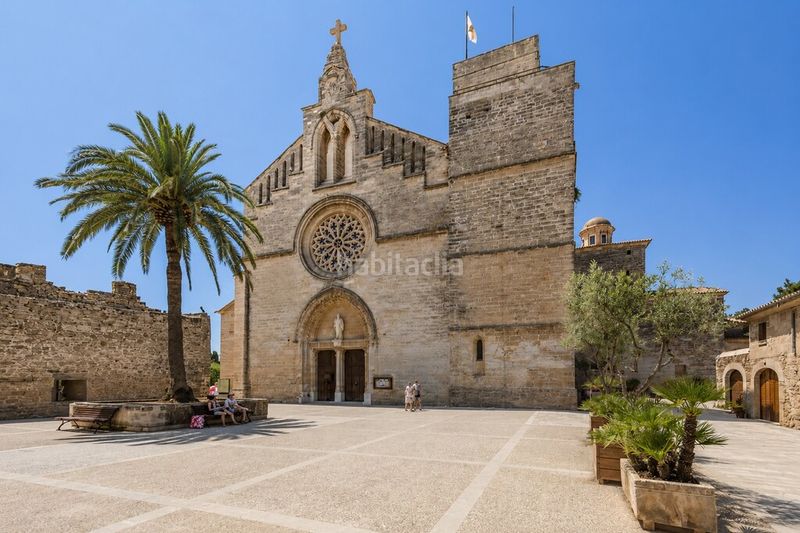 Foto b9f0c297-4dfd-44a2-ac70-4bd334dd9ed0. Xalet amb aparcament a port d´Alcúdia-platja dálcúdia Alcúdia