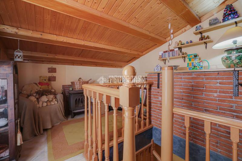 Foto b7c7557b-fb65-4a2c-aaaf-cfd065e23432. Casa pareada casa en venta en Mas Rampinyo - Montcada Nova - Carrerada Montcada i Reixac