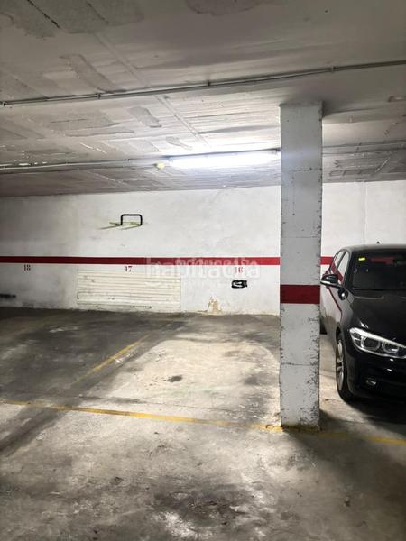 Foto ef40fb74-2ae3-4420-a4b2-88d7266035af. Posto auto in Centre Mollet del Vallès