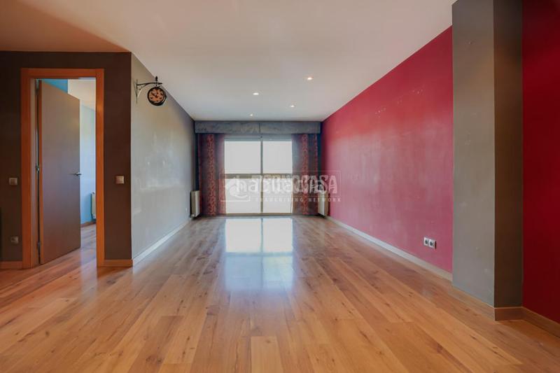 Foto 44120a4c-07c5-486b-a51e-9497e4a7d8fb. Appartement avec parking dans Col·legis Nous Mollet del Vallès