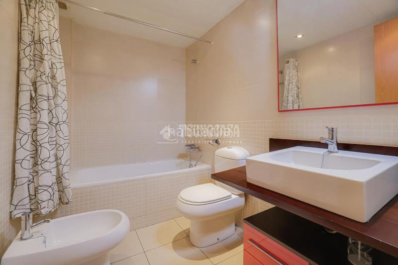 Foto 4c3d9db3-8def-4205-aa81-b069a7dce9b3. Appartement avec parking dans Col·legis Nous Mollet del Vallès