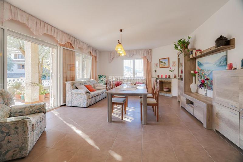 Foto cded10ec-38c1-4f58-8a2b-3b4dc354a909. Maison avec chauffage parking dans Sant Fost de Campsentelles