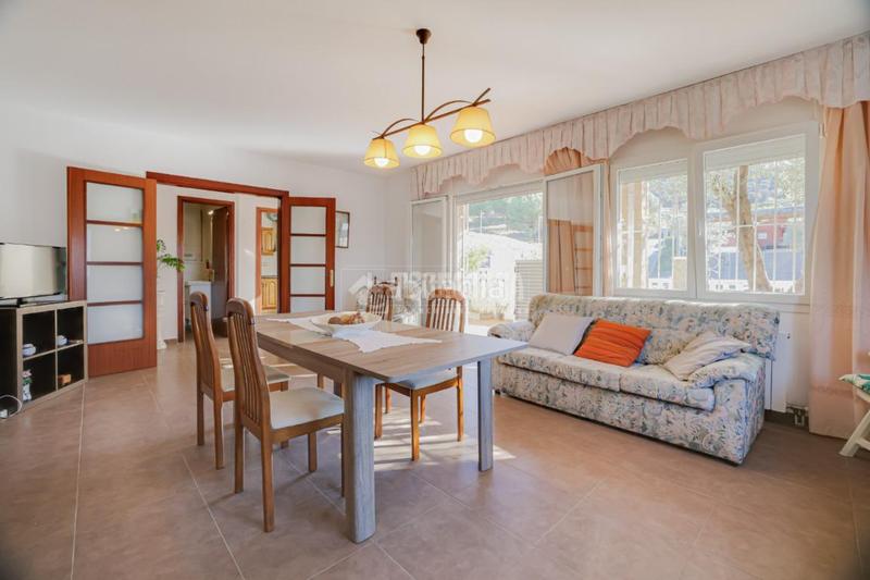 Foto e014e766-9051-4fad-9e56-8c6761ba6f92. Maison avec chauffage parking dans Sant Fost de Campsentelles