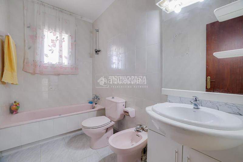 Foto e7afcf32-263f-437a-a920-b022ad371202. Maison avec chauffage parking dans Sant Fost de Campsentelles