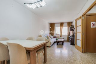Etagenwohnung in Can Sant Joan. Piso en venta en montcada i reixac