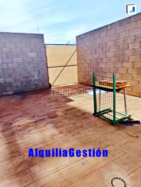 Foto aac30b9a-3f83-43ad-9652-27983a57ae90. Bâtiment à usage industriel dans La Estación Azuqueca de Henares