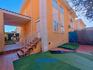 Chalet à Torrejón del Rey. Unifamiliar pareado