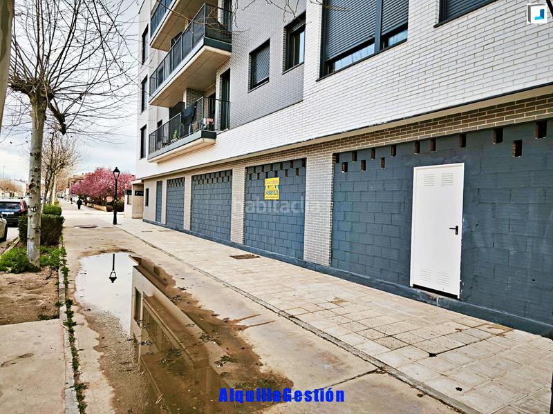 Foto ddb6b995-9048-43a0-a933-eefecce3bb4a. Rent business premise in Alovera