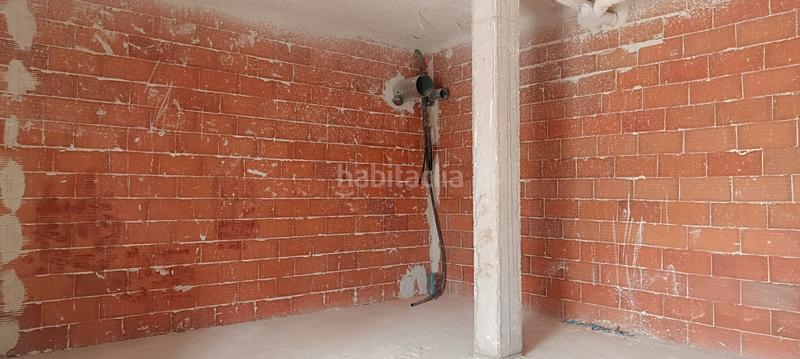 Foto fc227d75-b777-4b64-b045-48a18b5fee22. Rent business premise in Alovera