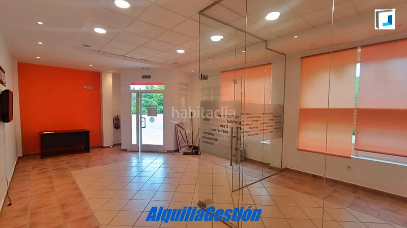 Foto 4d383f74-477d-480f-9464-50acbcffdc65. Locale commerciale in Alovera