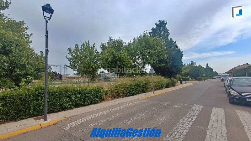 Foto 9a5cd0c9-d0c0-4425-bb50-208d75a7ab16. Locale commerciale in Alovera