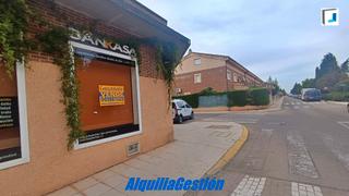Locale commerciale in Alovera. Local de esquina totalmente acondicionado
