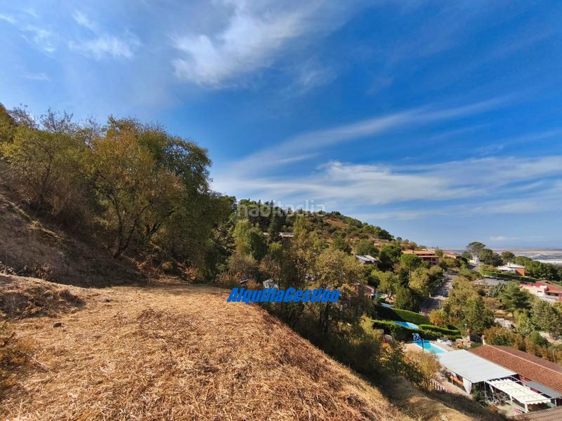 Foto b06dcd8c-e461-4e1a-836e-22a6f4b0b9b9. Terreny residencial a calle los olmos 278 a El Clavín-Valdeluz Guadalajara