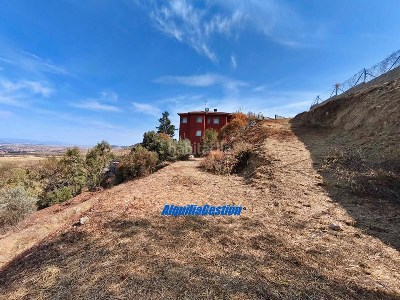 Foto b1566b4f-446b-4bb3-af5f-17fce644b579. Terreny residencial a calle los olmos 278 a El Clavín-Valdeluz Guadalajara