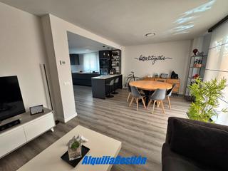 Doppelhaus in Alovera. Unifamiliar pareado totalmente reformado